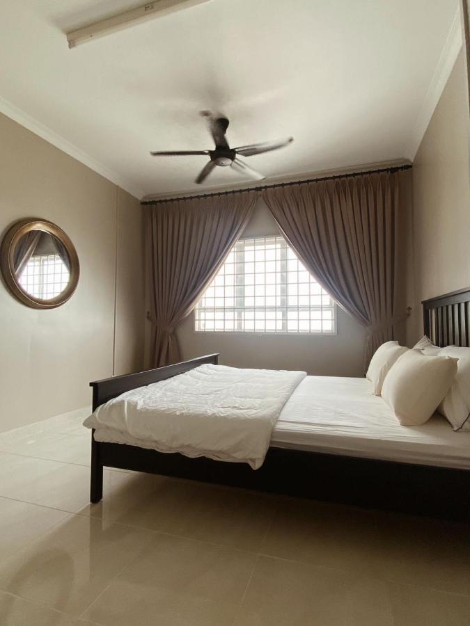 Seaview Apartment