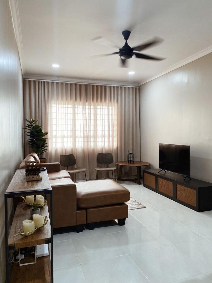 Seaview Apartment *